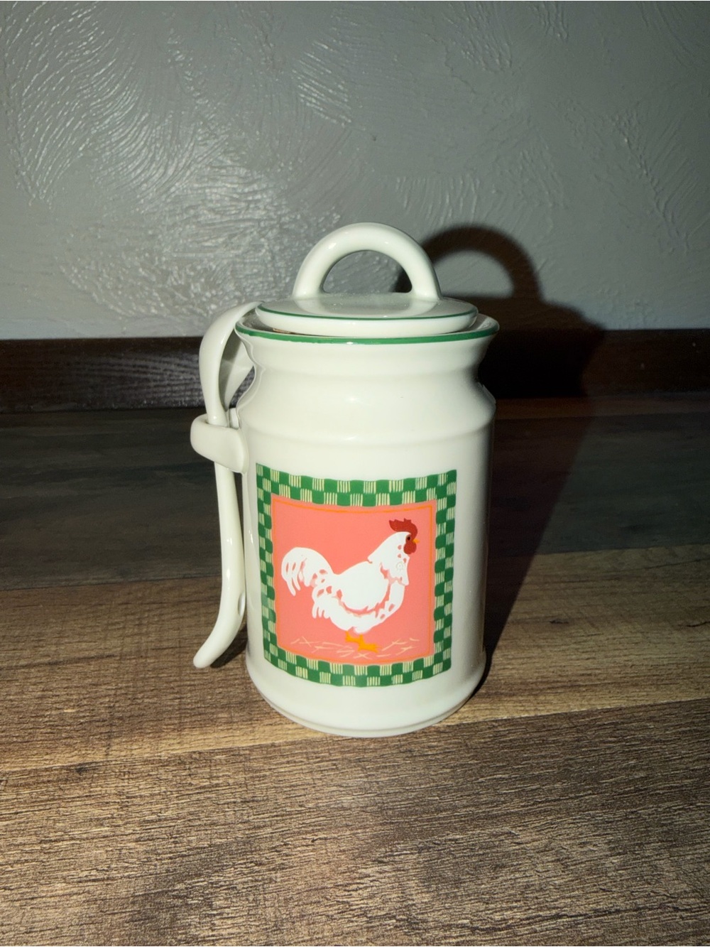 Chicken Canister - Picture 1 of 7
